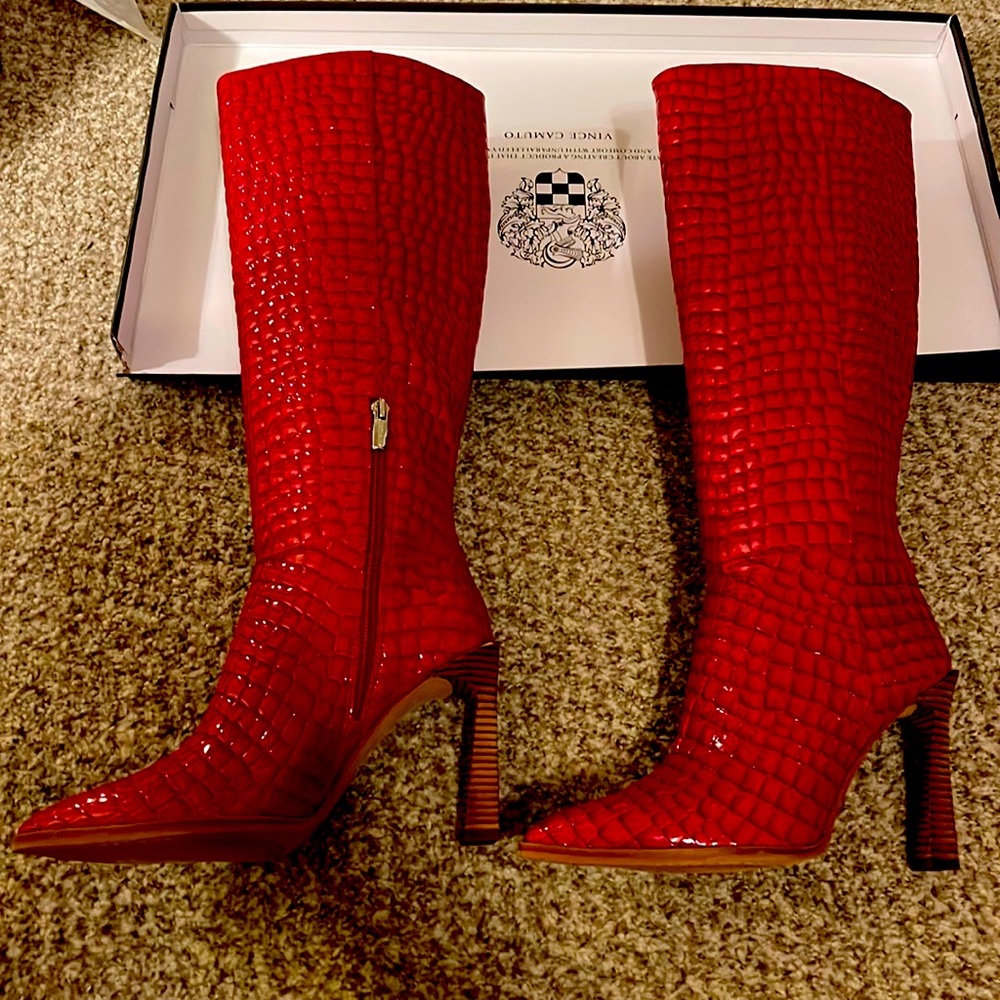 Matador Glazed Crocodile Vince Camuto